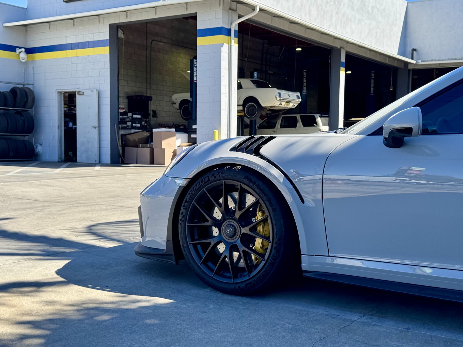 Center-lock wheel service at Ron's Tire & Wheel